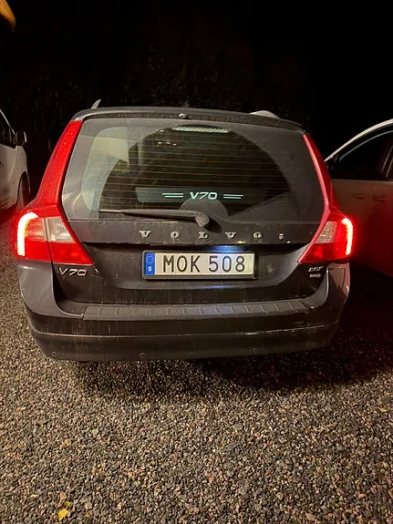 Volvo V70 2010 photo 2