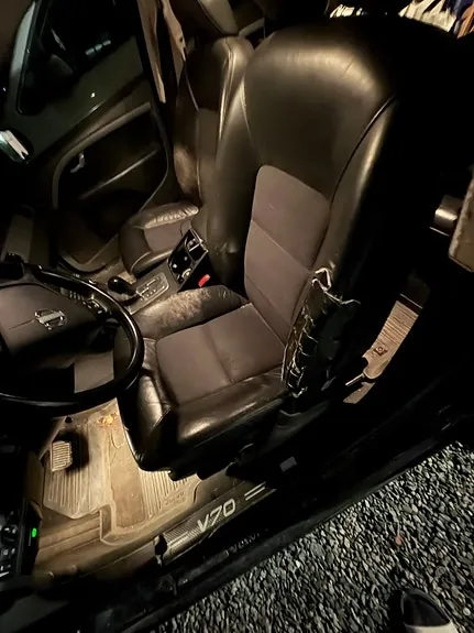 Volvo V70 2010 photo 3