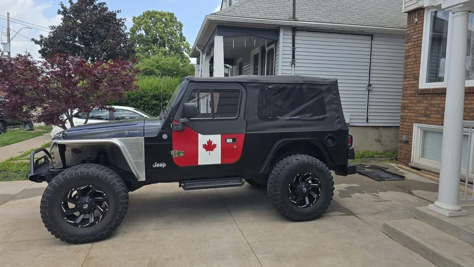 Jeep Wrangler 2004 photo 2