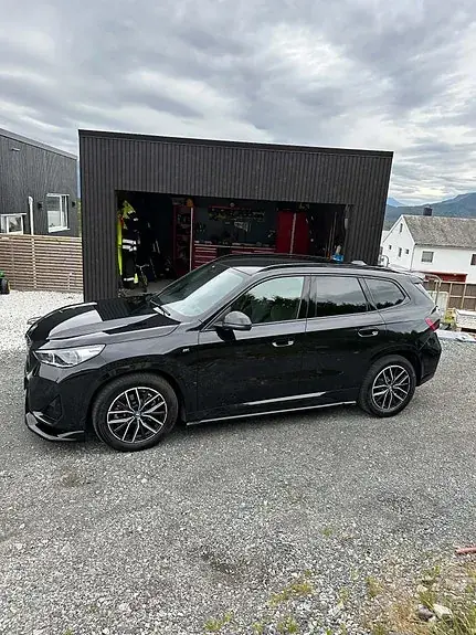 BMW Ix1 2025 photo 4