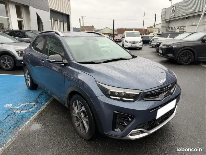 Kia Stonic 2024 photo 3