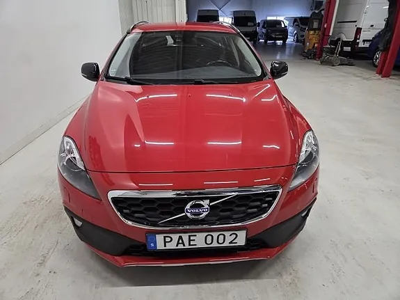 Volvo V40 Cross Country 2016 photo 2
