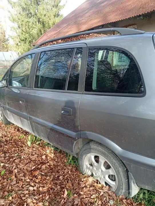 Opel Zafira 2005 photo 2