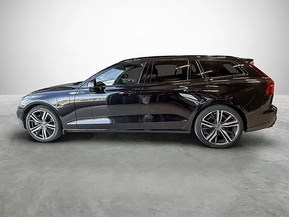 Volvo V60 2021 photo 2