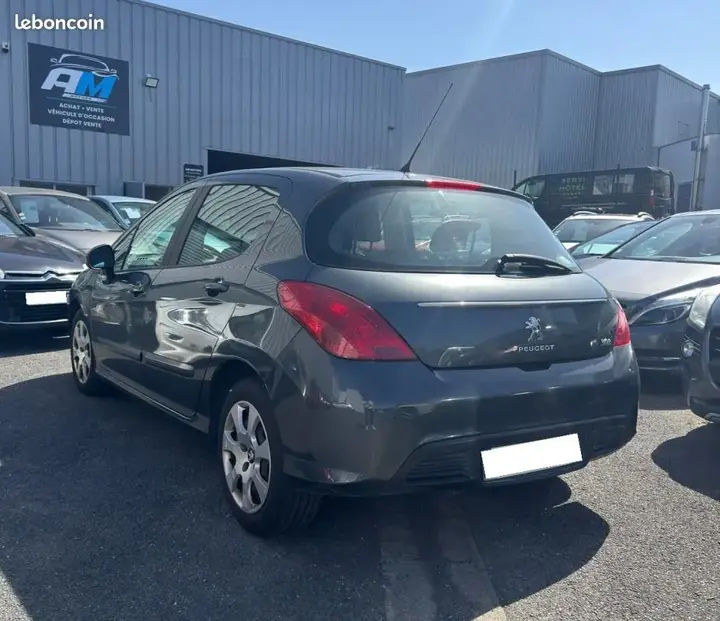 Peugeot 308 2013 photo 3