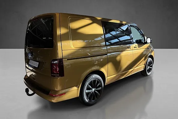 Volkswagen Transporter 2018 photo 5