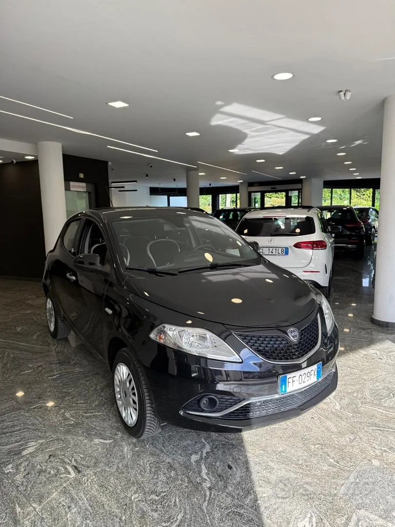 Lancia Ypsilon 2016 photo 3