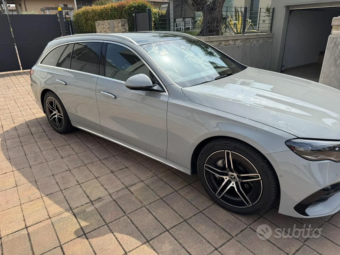 Mercedes-Benz E-Class 2024 photo 2