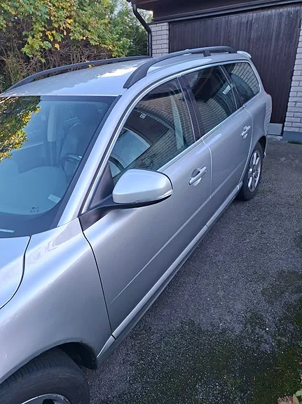 Volvo V70 2012 photo 3