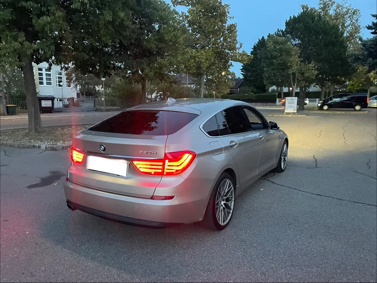 BMW 5 Series 2009 photo 3