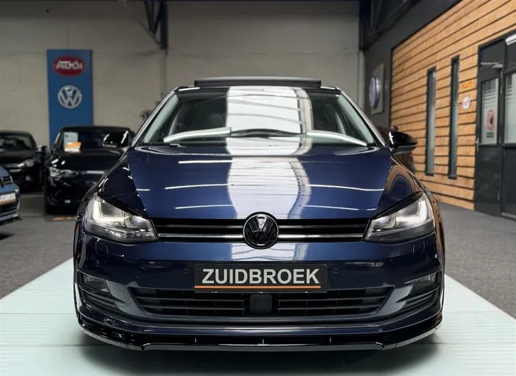 Volkswagen Golf 2014 photo 2