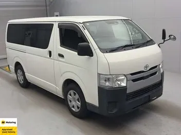 Toyota Hiace 2019 photo 2