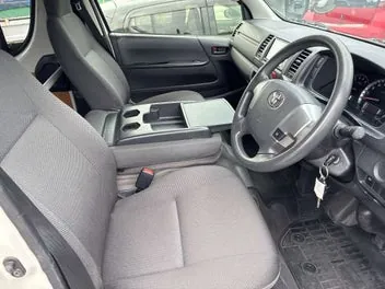 Toyota Hiace 2019 photo 5