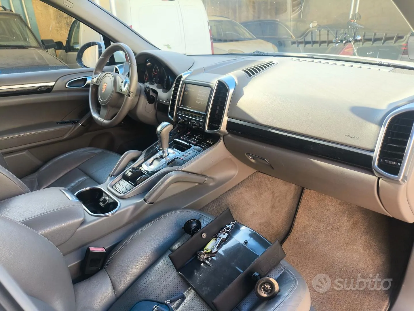 Porsche Cayenne 2011 photo 4
