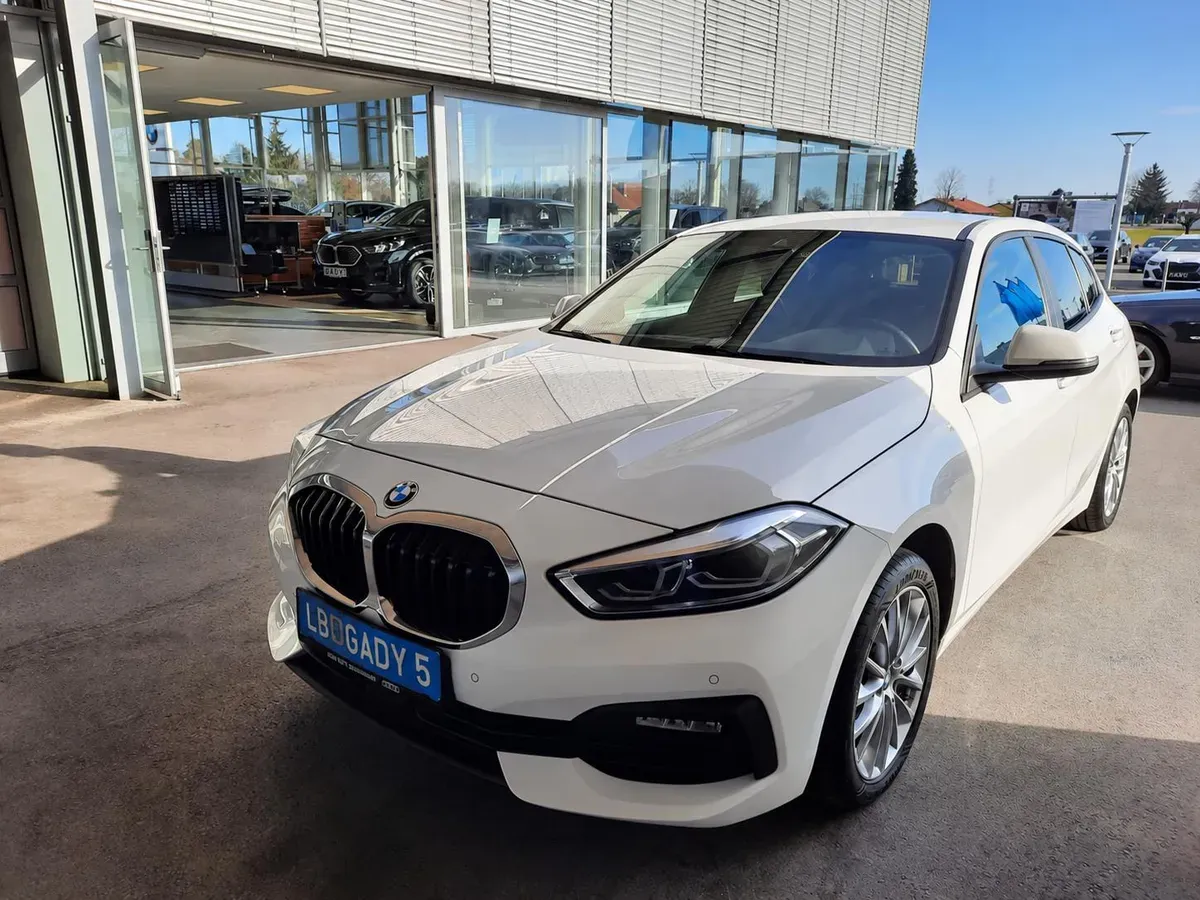 BMW 1 Series 2020 photo 2