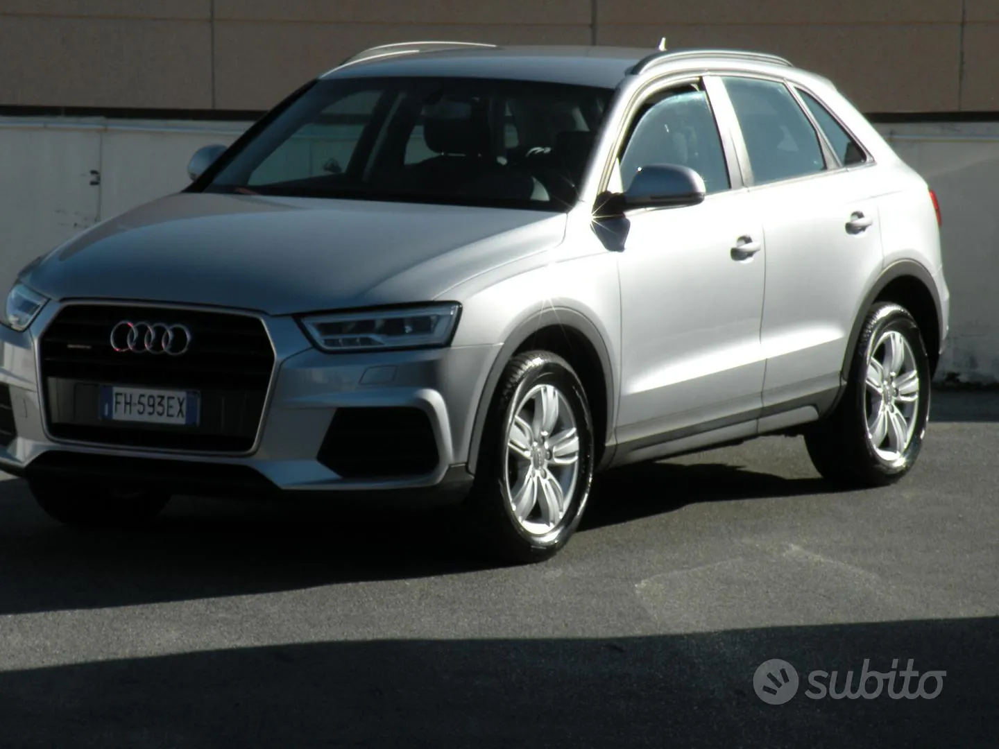 Audi Q3 2016 photo 2