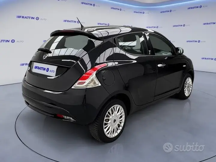 Lancia Ypsilon 2016 photo 3