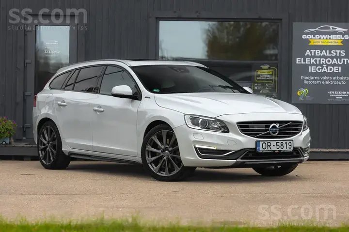 Volvo V60 2015 photo 3