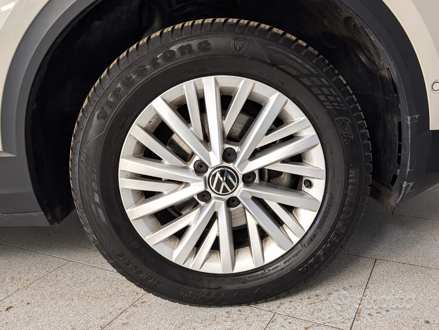 Volkswagen T-Roc 2024 photo 3