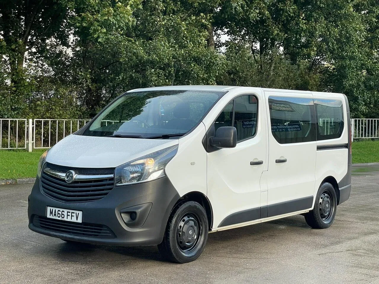 Vauxhall Vivaro 2016 photo 2