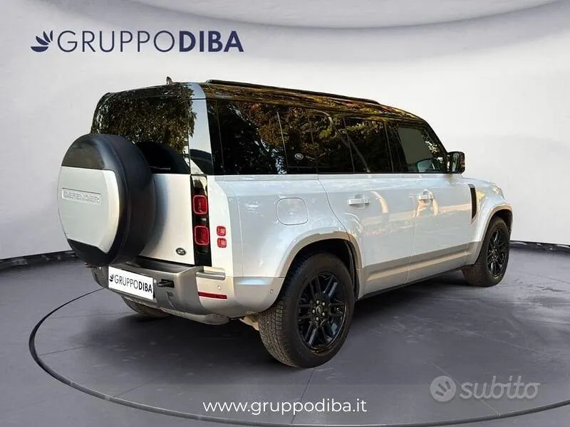 Land Rover Defender 2022 photo 5