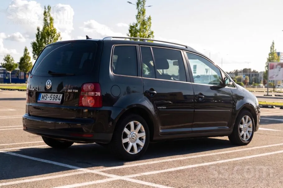 Volkswagen Touran 2008 photo 5
