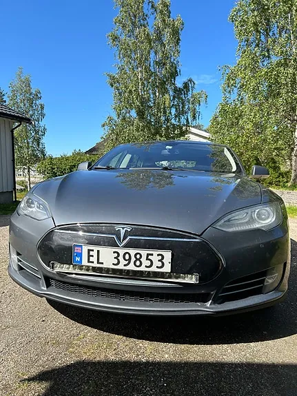 Tesla Model S 2014 photo 2