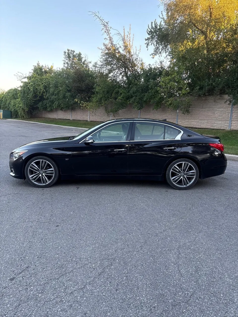 Infiniti Q50 2014 photo 2