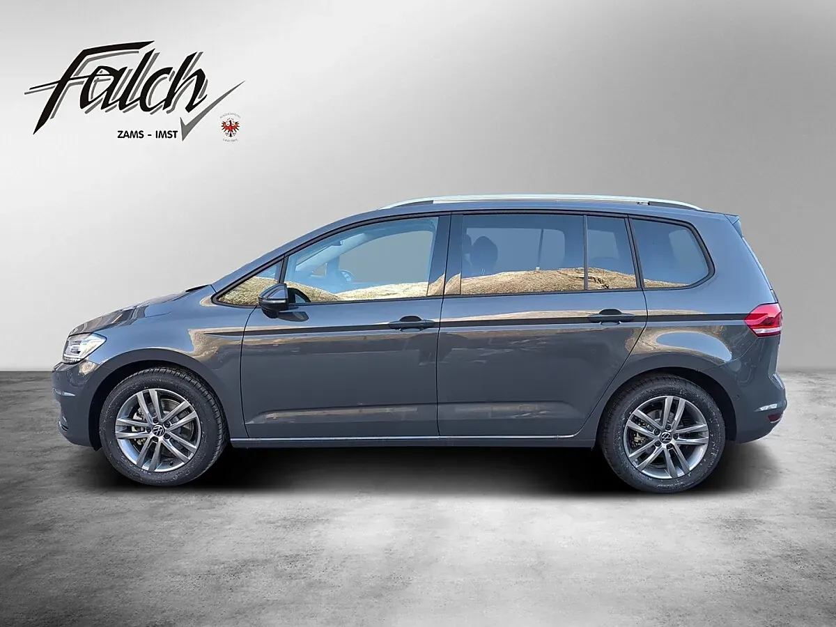 Volkswagen Touran 2025 photo 2