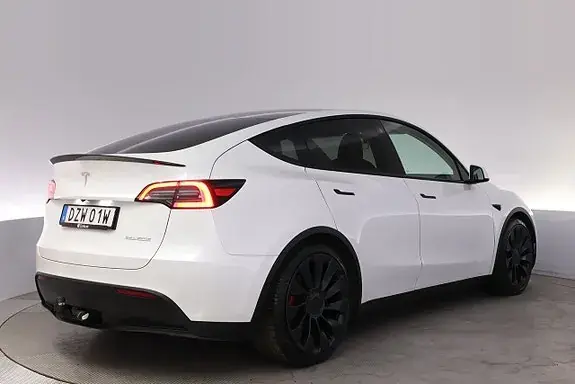 Tesla Model Y 2024 photo 5