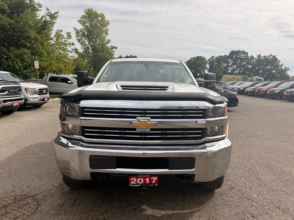 Chevrolet Silverado 2500 2017 photo 2