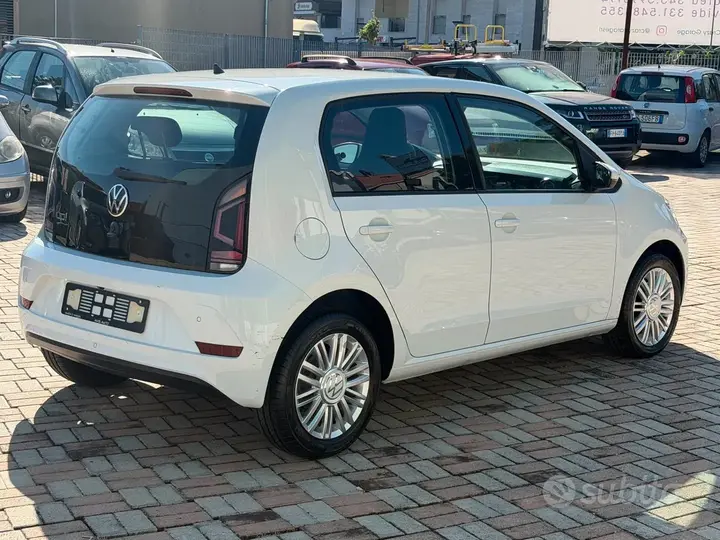 Volkswagen Up 2023 photo 4