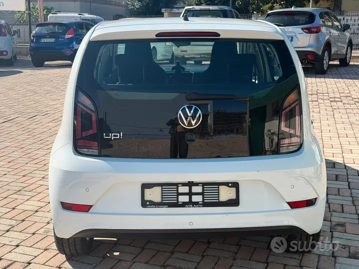 Volkswagen Up 2023 photo 3