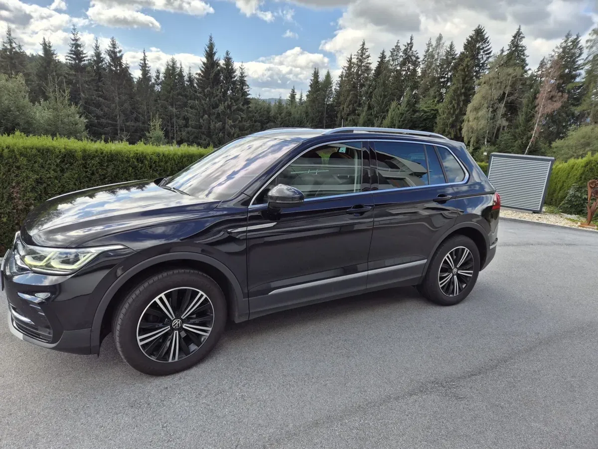 Volkswagen Tiguan 2021 photo 2