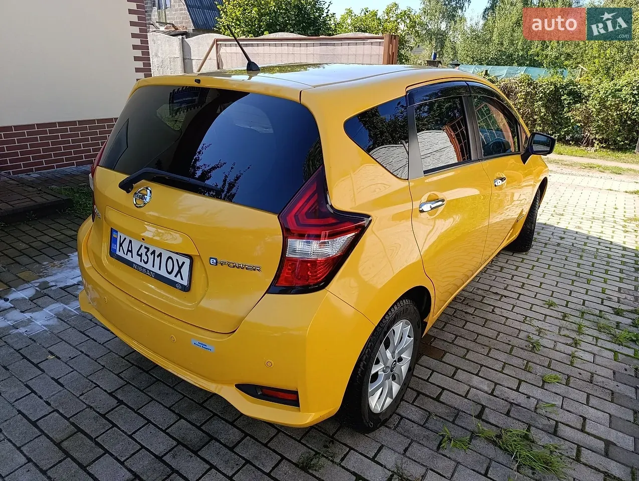 Nissan Note 2018 photo 2