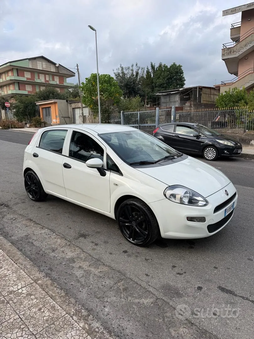 Fiat Punto 2015 photo 3