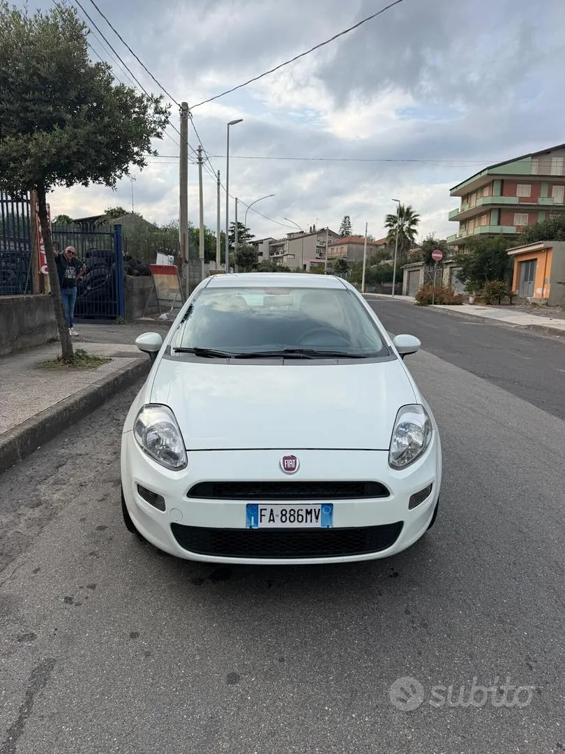 Fiat Punto 2015 photo 4