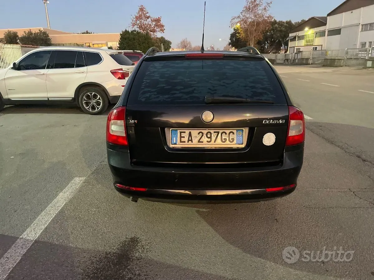 Skoda Octavia 2010 photo 5