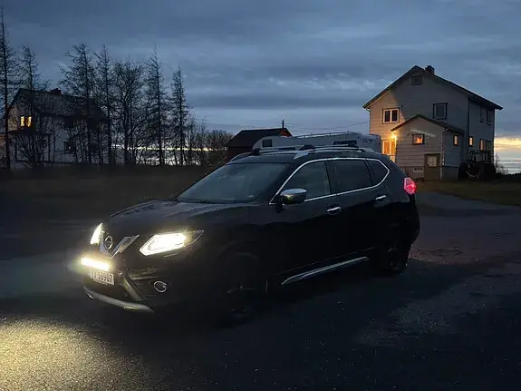 Nissan X-Trail 2015 photo 2