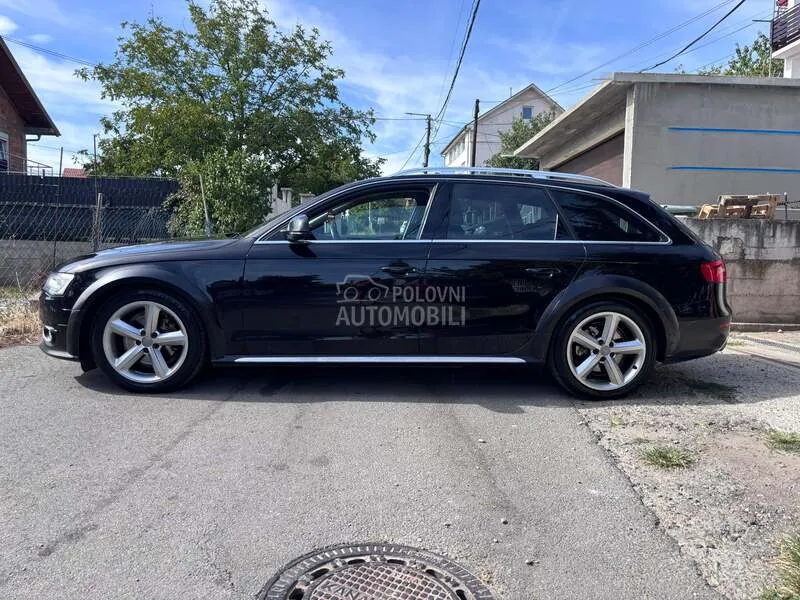 Audi A4 Allroad 2012 photo 4