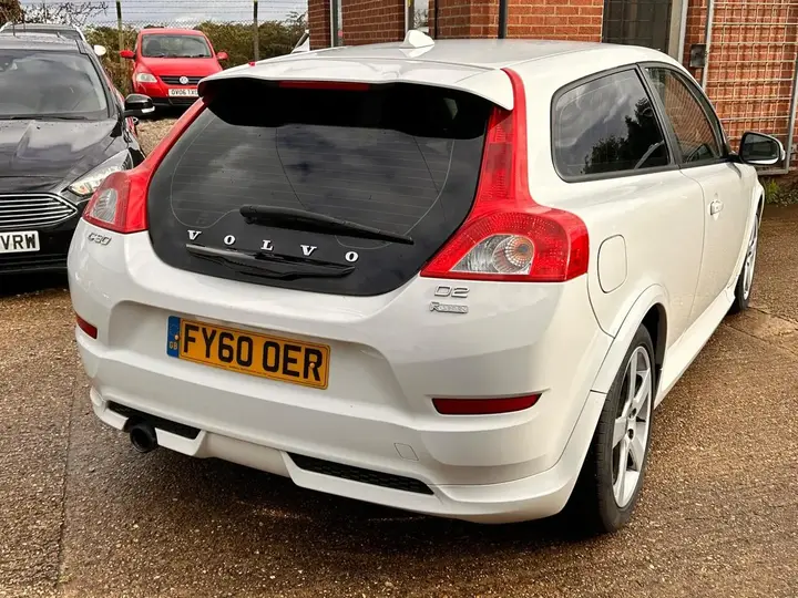 Volvo C30 2010 photo 2