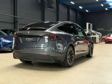 Tesla Model X 2023 photo 3