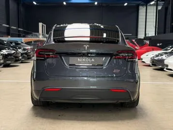 Tesla Model X 2023 photo 2