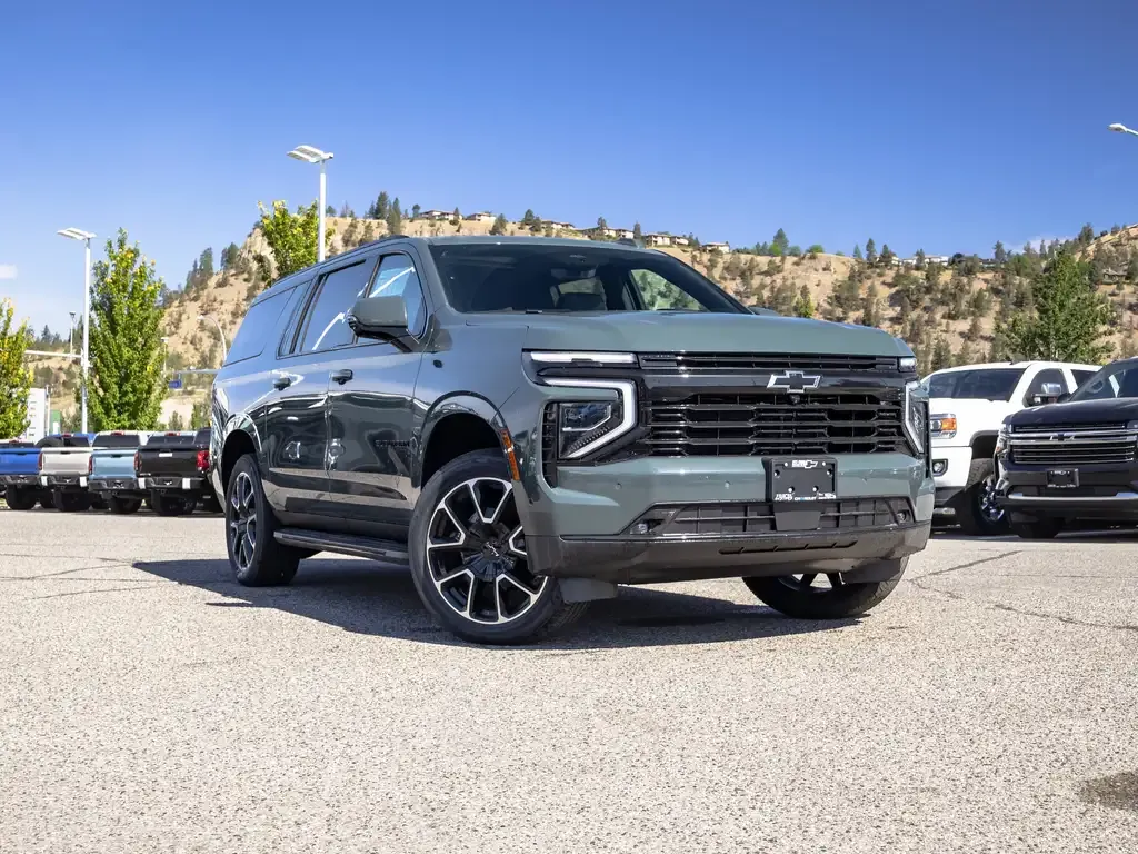 Chevrolet Suburban 2026 photo 2