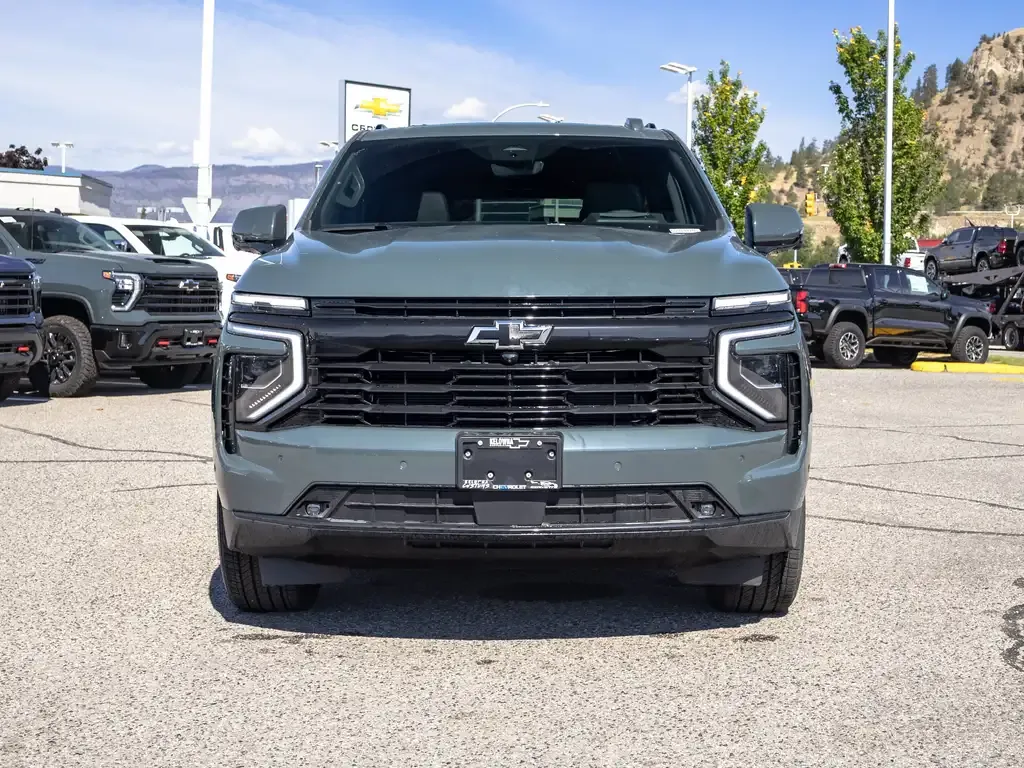 Chevrolet Suburban 2026 photo 3