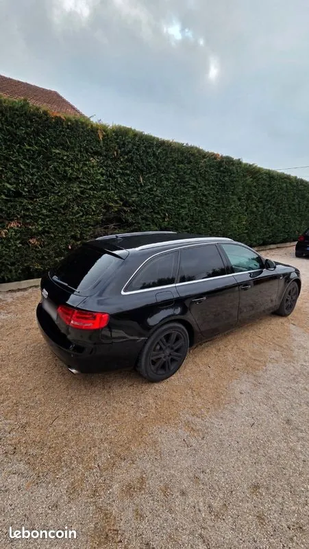 Audi A4 2008 photo 2