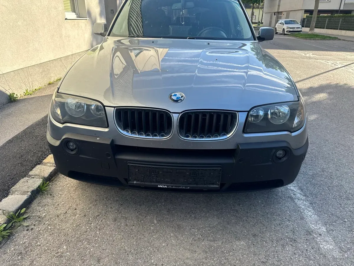 BMW X3 2004 photo 2