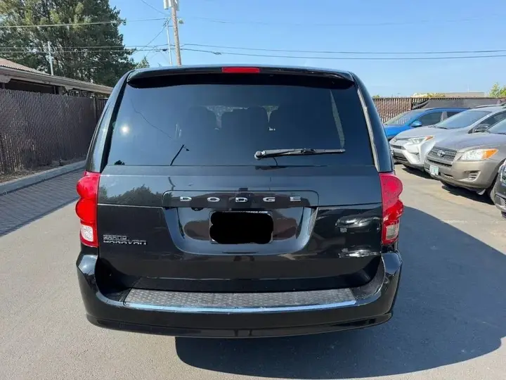 Dodge Grand Caravan 2015 photo 5