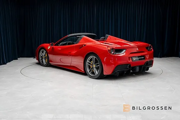 Ferrari 488 2017 photo 3