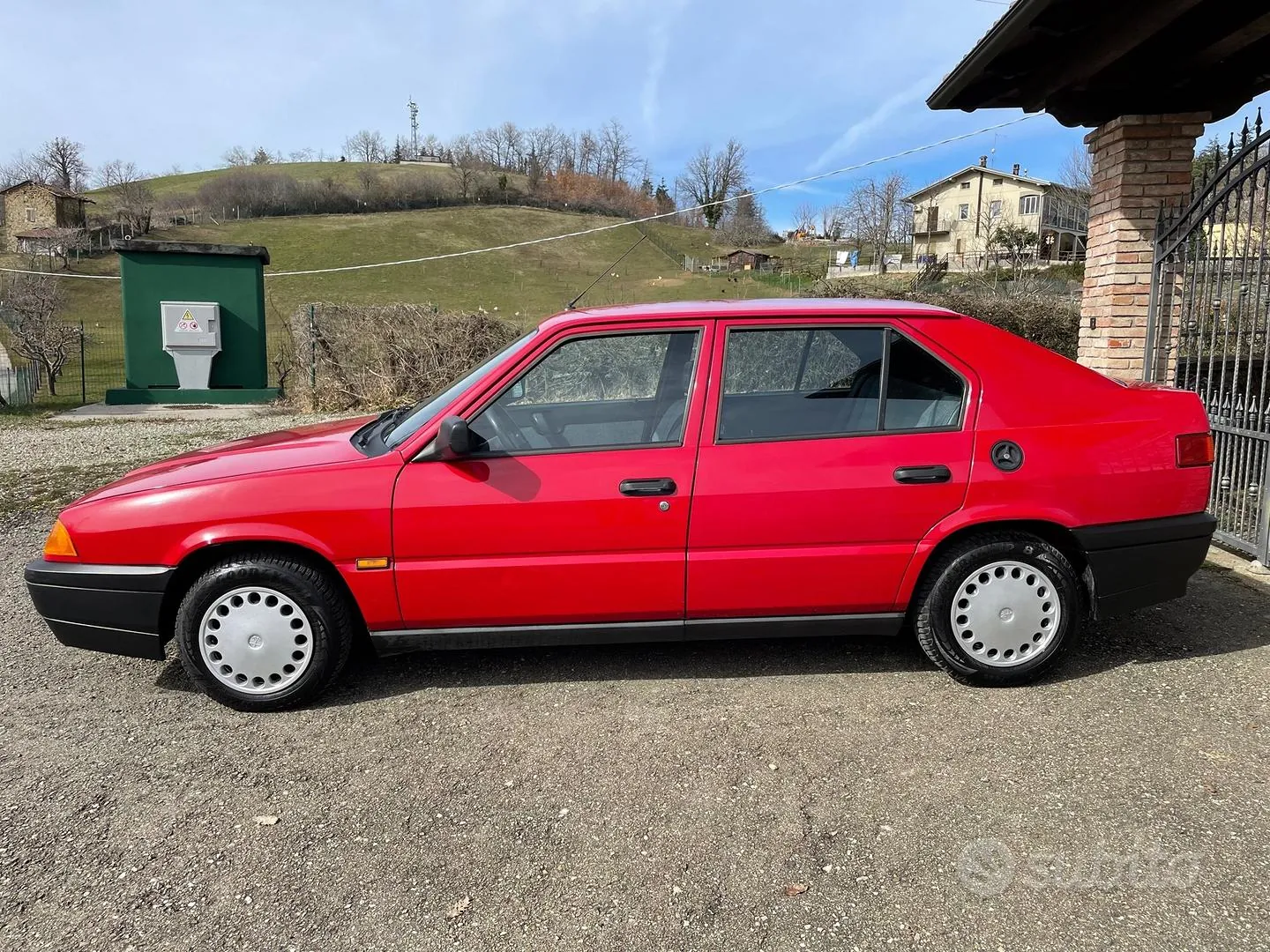 Alfa Romeo 33 1990 photo 2